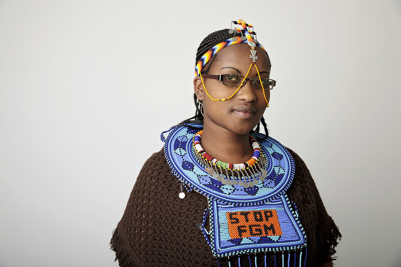 Le lien entre la pauvreté et les FGM / C: briser le cycle