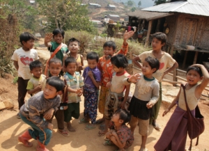 Violence contre les enfants au Myanmar
