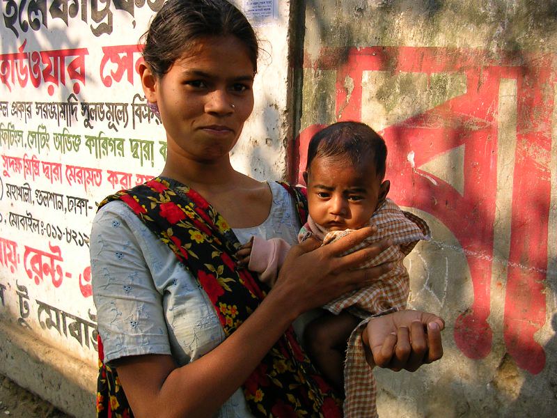 Typhoïde au Bangladesh : une campagne de vaccination audacieuse pour contrer une menace résistante aux médicaments 