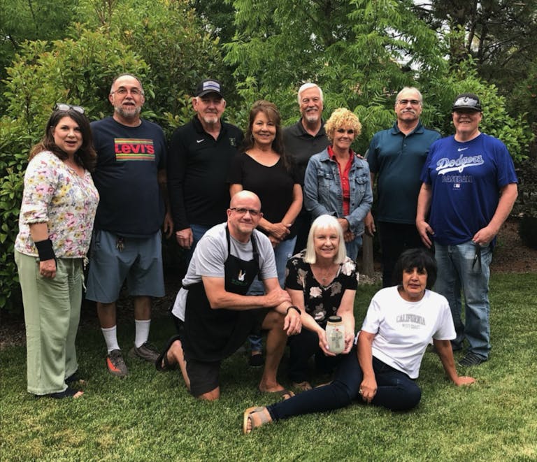 Le petit groupe de Jeff et Cathy à l'église Sagebrush