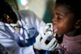 Les outils d’IA surpassent les cliniciens dans une étude au Rwanda