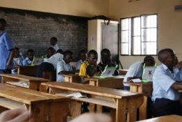 Comment les classes numériques développent l’éducation au Rwanda